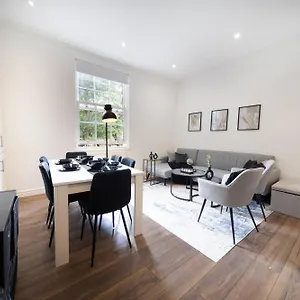 Excellent 3 Bedroom, 3 Baths, Centre, Netflix, Amazing Location! Apartment Leeds (West Yorkshire)